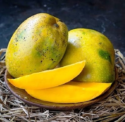 HIMAYAT MANGOES 4KG BASKET